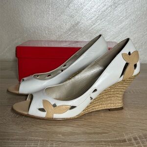 Anne Klein Women 7M Sylvie White/Tan Leather Cut Out Open Toe Wedge Shoes